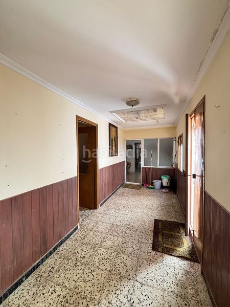 Foto 19c67b35-a694-4275-bac2-6527fa384006. Casa amb aparcament a Valdepeñas