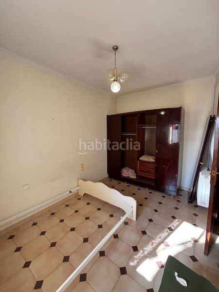 Foto 5136c300-560c-4189-9ef5-e67fbcb1a89a. Casa amb aparcament a Valdepeñas