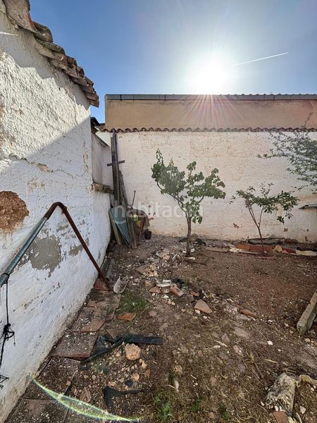 Foto 7438923d-9340-4a20-bd9e-47f3c4d395e4. Casa amb aparcament a Valdepeñas