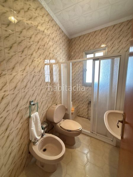 Foto b01482b5-f7c1-486e-a866-ea5caa99f0a0. Casa amb aparcament a Valdepeñas