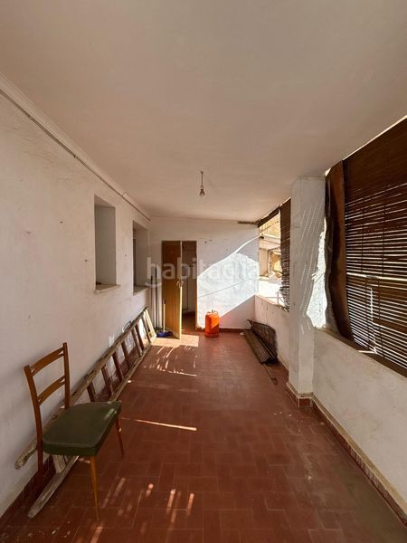Foto b139e869-225d-450c-a465-3e52d8309204. Casa amb aparcament a Valdepeñas