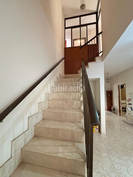 Foto b8fdad58-5254-4e55-b835-7f3e97d1656d. Casa amb aparcament a Valdepeñas