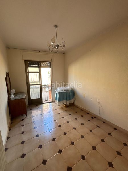 Foto e104d248-7528-43c1-9bc2-3be6510f1a9b. Casa amb aparcament a Valdepeñas