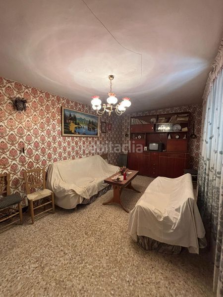 Foto 65f93a10-1254-4889-8965-40189b7c2d78. Casa amb aparcament a Moral de Calatrava