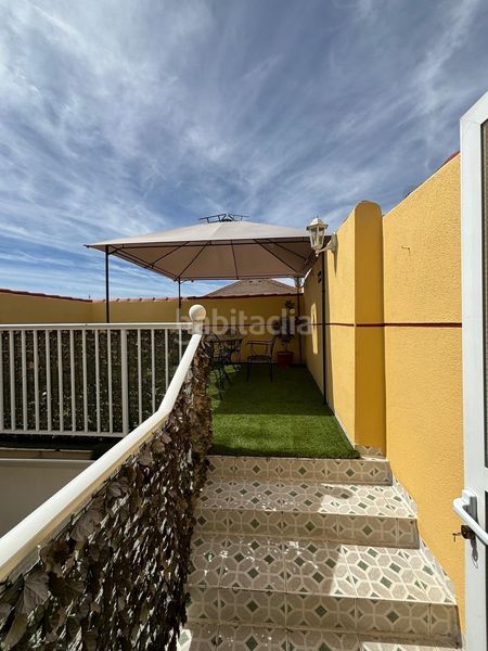 Foto 9495b3e2-a42b-4671-b5e7-fb214a47acb6. Casa amb aparcament a Valdepeñas