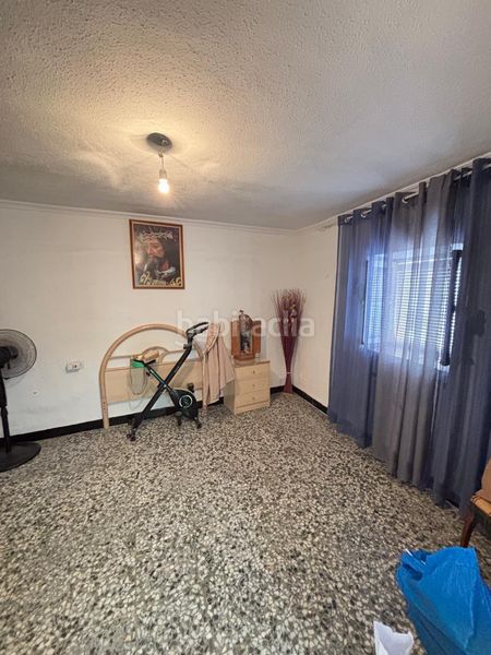 Foto b700e42d-8e9a-47ae-985a-5dfdd8b86be8. Casa amb aparcament a Valdepeñas
