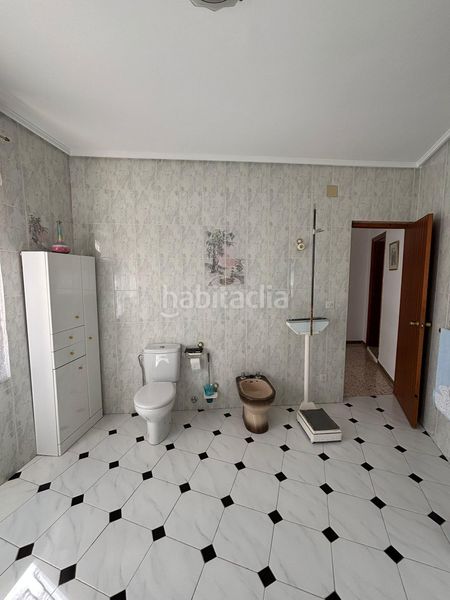 Foto 3caa3b27-f868-4d44-843a-f81b2f598bc3. Casa a Valdepeñas