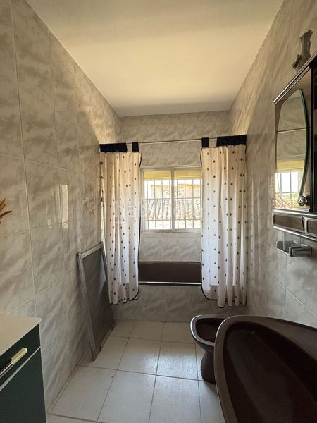 Foto df9eda9d-de1d-4b76-97a3-ef8a0df0ae0f. Casa a Alcubillas