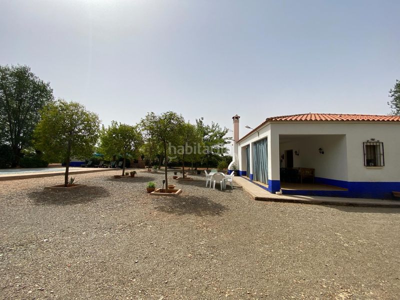 Foto 6d9ca9a8-39c9-446c-ab1b-77f99a3a1efa. Masia a Torrenueva