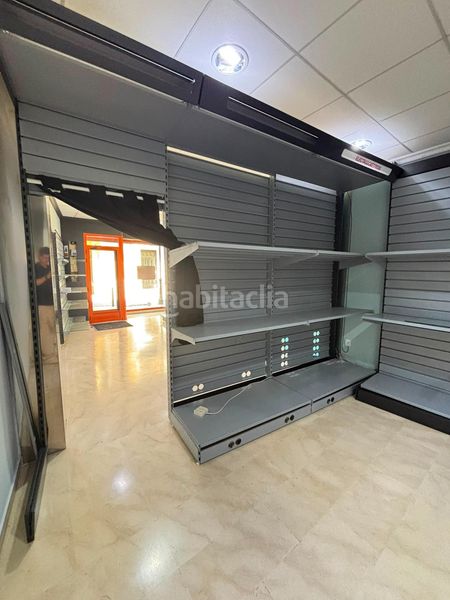 Foto c799660c-199f-4c6b-83ee-b2fb4cb72306. Local comercial a Valdepeñas