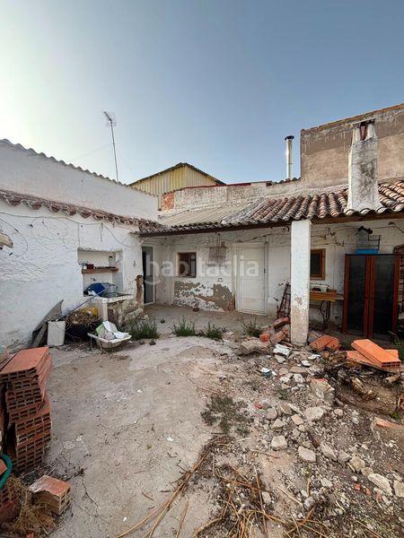 Foto 028526b2-d06c-4425-83d8-ca68057420fc. Casa a Valdepeñas