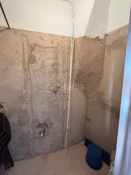 Foto 2203d802-fdcc-48f3-8ce3-a8ab788f7f94. Casa amb aparcament a Montiel