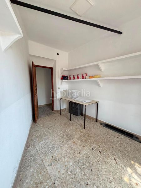 Foto 2e49b4a0-6d6b-404f-bc4f-2a5f47803ed1. Casa amb aparcament a Montiel