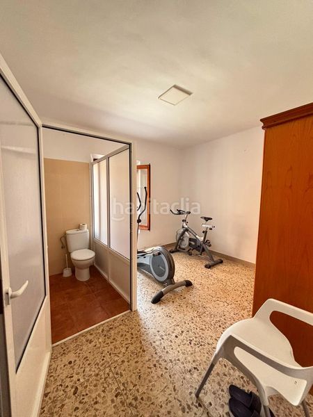 Foto 30ab1322-b8b0-4273-aba4-f034ee4b5c4d. Casa amb aparcament a Montiel
