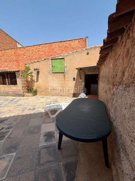 Foto 88cafd20-c9a7-4584-8429-928dff968668. Casa amb aparcament a Montiel