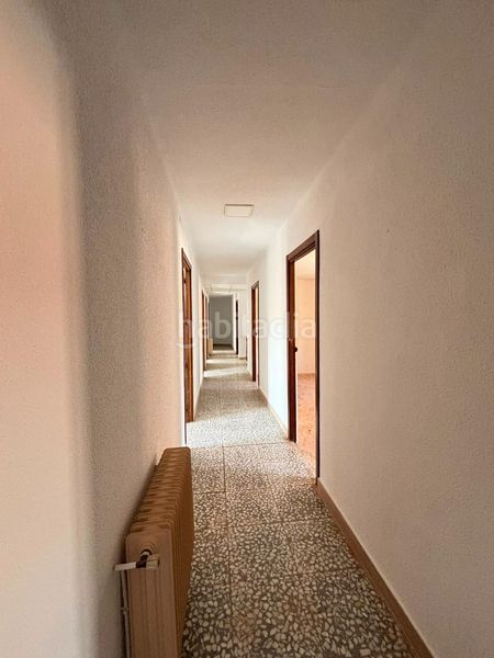 Foto 89b9a381-05ce-4c05-ae8a-9f4f9c7796f3. Casa amb aparcament a Montiel