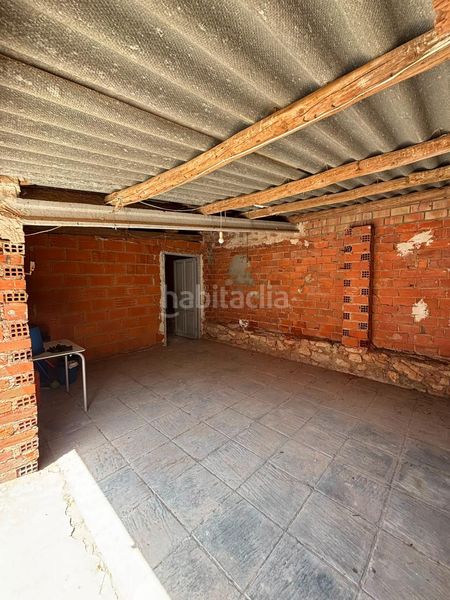 Foto 957d80a3-13ad-4814-bd98-57cc7231b8ad. Casa amb aparcament a Montiel