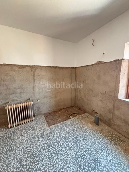 Foto 980db3dd-f51f-4a4d-a255-c7c2501bd987. Casa amb aparcament a Montiel