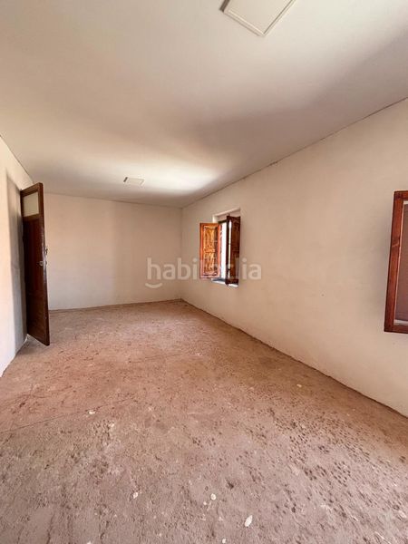 Foto aef050ce-029f-49bd-927d-04e351a0ea8c. Casa amb aparcament a Montiel