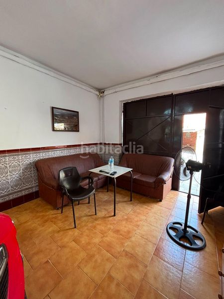 Foto ce2d2522-91ba-43cd-8f40-dfe0125a050e. Casa amb aparcament a Montiel