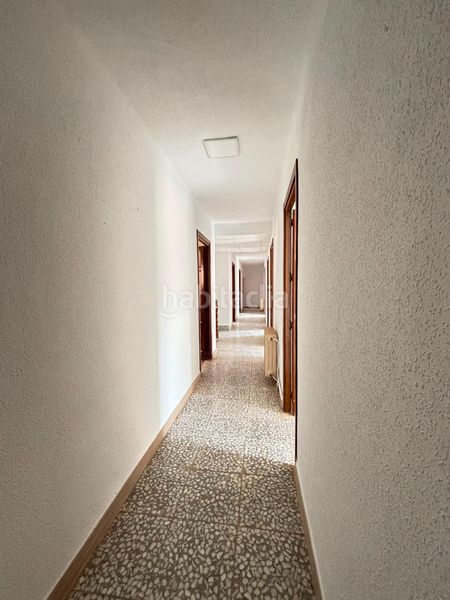 Foto d87fc28f-12fc-4509-9ba1-20565f7205a5. Casa amb aparcament a Montiel