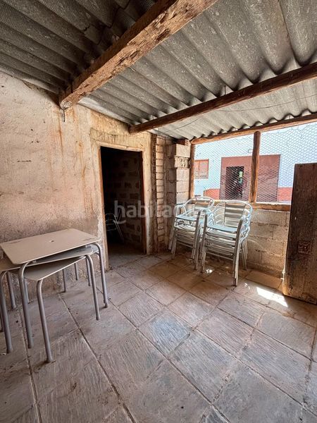 Foto ec75af11-33be-46dd-b663-3c6d893eb560. Casa amb aparcament a Montiel