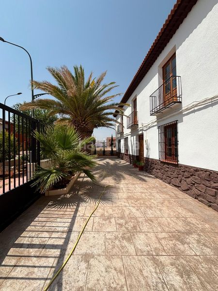 Foto ee38740b-fbd5-4a4c-b406-f5f0025649ed. Casa amb aparcament a Montiel
