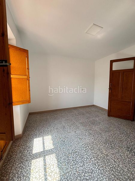 Foto f9d30e85-71c3-4c75-b88c-d474a1898264. Casa amb aparcament a Montiel