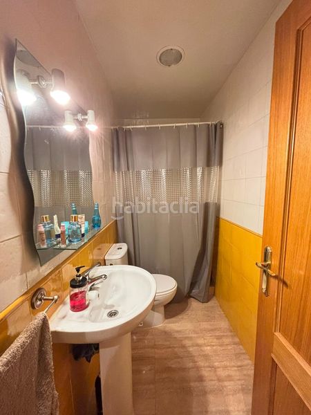 Foto 3324a3a9-21fb-402c-a28d-f99b7fde9a15. Casa amb aparcament a Valdepeñas