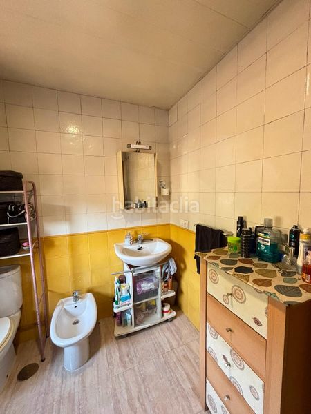 Foto edd8aaa7-d3e9-41e8-820f-c07603e90b8d. Casa amb aparcament a Valdepeñas