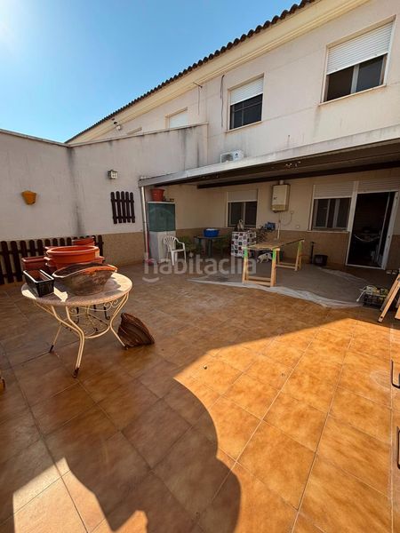 Foto fad428c1-be9b-4ac8-8a03-0cf37339ca07. Casa amb aparcament a Valdepeñas