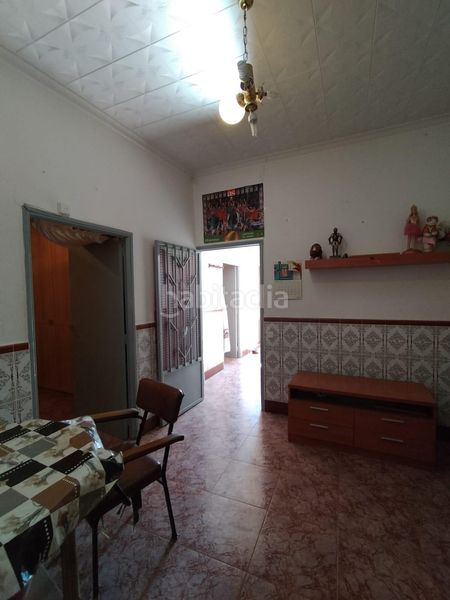 Foto f7f4af23-6a68-4ebf-aaa6-2b2e6281d097. Casa a Almuradiel