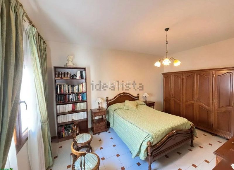 Foto 25a81594-7cff-4084-824e-51ef29e0d4dc. Casa amb aparcament a Solana (La)