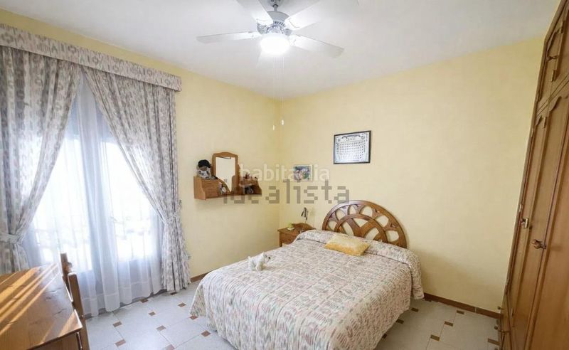 Foto 33acd3da-3245-49a4-9623-7c219423a4ad. Casa amb aparcament a Solana (La)
