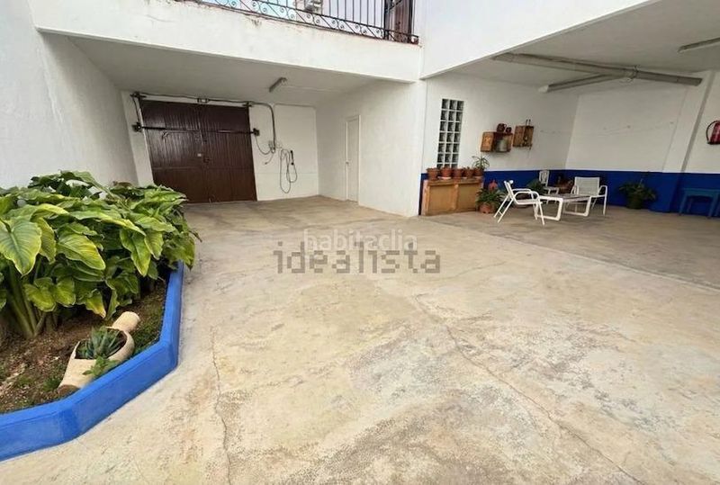 Foto 3d5e9819-1cca-4e94-9d34-507183a64607. Casa amb aparcament a Solana (La)