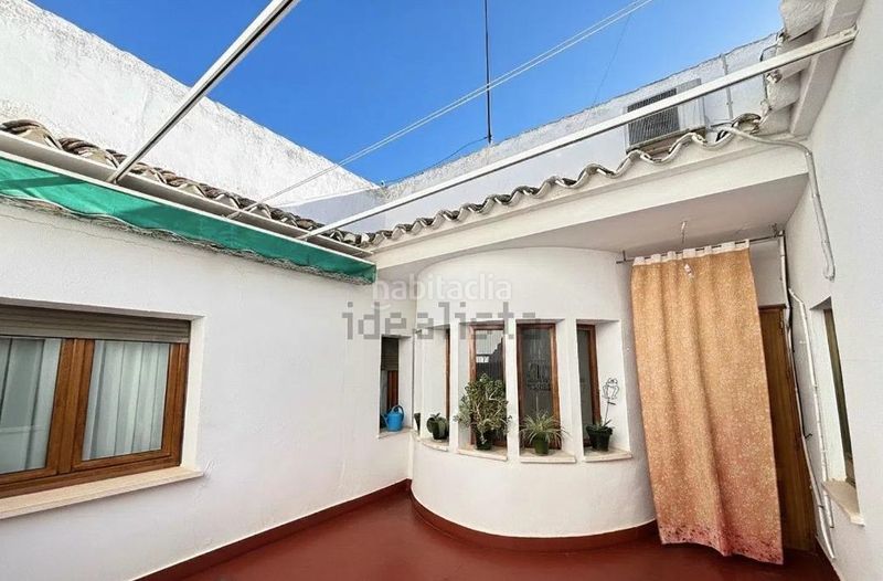 Foto 4fe9633f-a6f5-4c81-87af-e3999eb765fd. Casa amb aparcament a Solana (La)