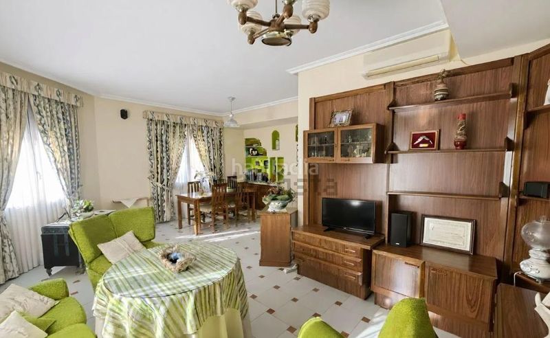 Foto 5348930c-2091-4582-b7f7-b57dd9f5f780. Casa amb aparcament a Solana (La)