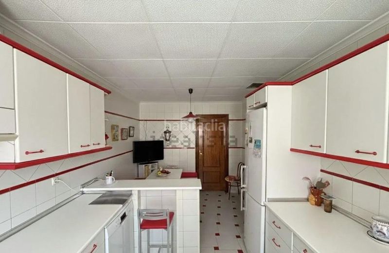 Foto d74ca5e8-e439-48a1-bcbe-9a43693e4911. Casa amb aparcament a Solana (La)