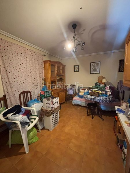 Foto c88b4d3b-25a5-4964-a53e-f906e0df2c29. Casa a Valdepeñas