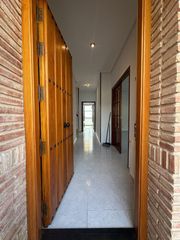 Haus in Valdepeñas. Oportunidad residencial casa de 139 m2 con 4 dormitorios