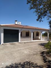 Country house in Castellar de Santiago. Cortijo en venta en castellar de santiago.