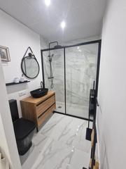 Appartement à Valdepeñas. Se vende piso totalmente reformado en avenida de los estudiantes
