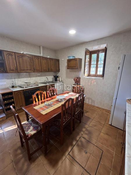 Foto 45bc1a34-a611-40d5-99ca-4bbe0c050b8d. Maison avec parking piscine dans Valdepeñas