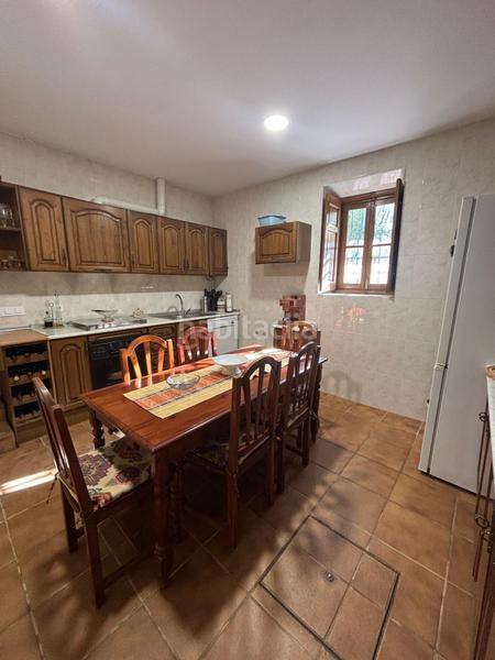 Foto ed77390a-6db6-458e-934f-21715e598f04. Maison avec parking piscine dans Valdepeñas