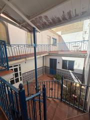 Casa a Valdepeñas. Espectacular casa céntrica a la venta