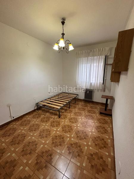 Foto 08e9e757-0e8b-4051-b5e3-8c557c0dab18. Piso se vende amplio piso en todo el centro en Valdepeñas