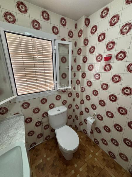 Foto b0570a0c-4e0e-4691-ab50-4e73a88f3635. Piso se vende amplio piso en todo el centro en Valdepeñas