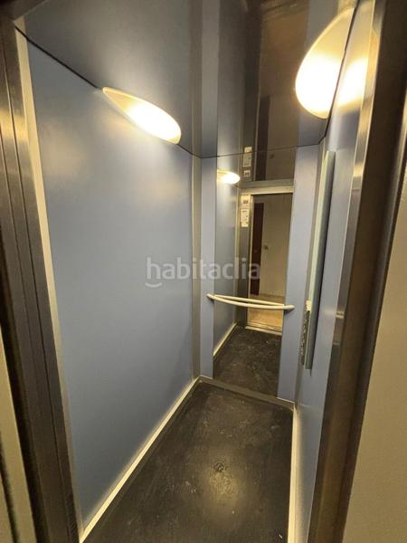 Foto b1ed9d67-cac8-48ac-99d9-e44874e7fc98. Piso se vende amplio piso en todo el centro en Valdepeñas