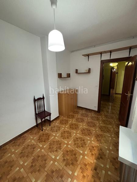 Foto eb33dc13-7953-467b-af92-f96f87524a49. Piso se vende amplio piso en todo el centro en Valdepeñas