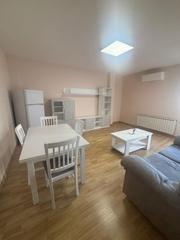 Lloguer Pis a Valdepeñas. Se alquila piso de 1 dormitorio céntrico